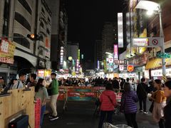 -六合夜市
