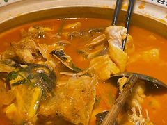 -魏铭鱼头捞饭(晋阳路店)