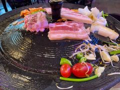 -豚豚家돈돈가韩国锅盖烤肉(新北万达店)