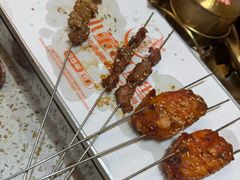 -小董哥烤串·爆汁大油边(故宫店)