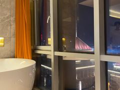 -Ting无边际江景酒店(重庆解放碑云端之眼店)