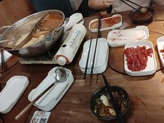 -天成·潮州牛肉脆肉鱼生蚝自助火锅