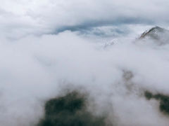-亚拉雪山风景区