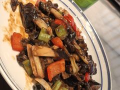 -东口码头·烧鸽子·鱼头泡饼·地方菜(金鹰悦城店)