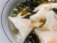 蟹籽虾仁鲜肉馄饨-南小蟹手工點心(三里屯店)
