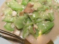 -费大厨辣椒炒肉(高铁吾悦广场店)