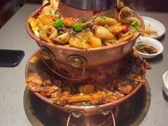 -老佛爷铜炉蛙锅(东门老街店)