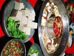 -谭鸭血老火锅(万象九宜城店)