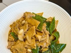 -红东阁东北菜烤肉酒馆(CROSS万象汇店)