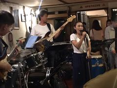 -周日夜市