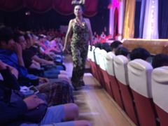 -金东尼人妖秀