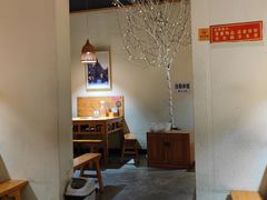 -大众跷脚牛肉馆·非遗传承单位(峨眉山店)