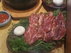 -草家酱蟹炭火烤肉店(珲春南路一店)