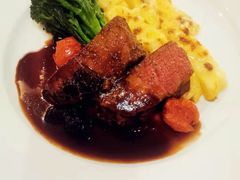 -卡佩罗意大利餐厅及酒吧Al Cappello Trattoria