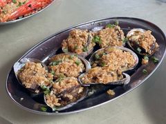 -三亚火车头万人海鲜广场