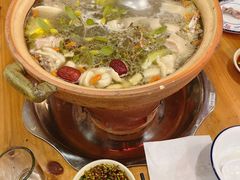 石橄榄炖鸡-洪大厨鸡煲(福田店)