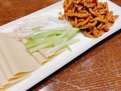 京酱肉丝-新侨小馆(东直门北小街店)