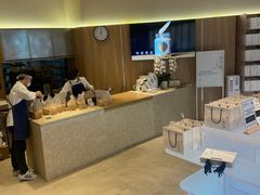 -银座仁志川·生吐司专门店(香港广场店)