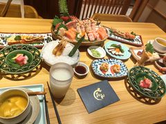 -花和海鲜自助(梅江店)
