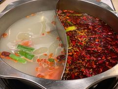 鸳鸯锅-重庆刘一手火锅(洛逊街店)