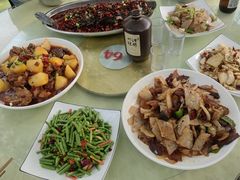 -秦扬居特色菜馆(上王村)