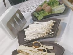 -云晓光头烧烤吧(德平路店)