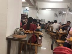 大堂-威邵鸡煲(西华路总店)