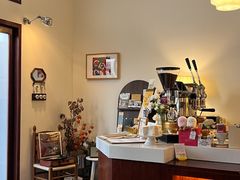 -Café Monson