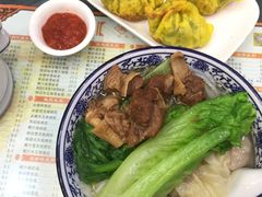 牛腩云吞粉-滋味园(勒流店)