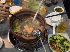 -东记炭炉·海鲜鸡煲(龙华店)