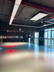 -WITCH （舞季）舞蹈工作室