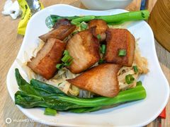 猪颈肉捞粗面-添好运点心专门店(中环IFC店)