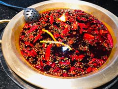 -潮火锅·麻辣牛肉火锅(观音桥方圆·LIVE店)
