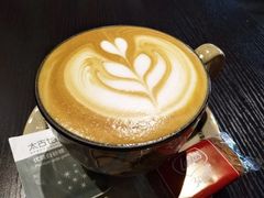 -初见咖啡(青大路店)