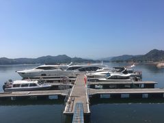 -千岛湖希尔顿休闲艇俱乐部