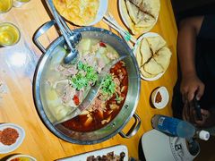 -大众跷脚牛肉馆·非遗传承单位(峨眉山店)