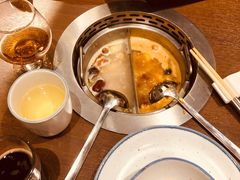 金典鸳鸯锅底-快乐小羊·内蒙牛羊肉火锅(流花中心店)