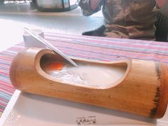 -香巴拉云南餐厅(华莱坞店)