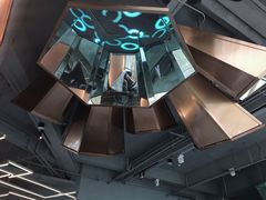 -异次元·LIGHT HOUSE·美食酒廊·休闲露台