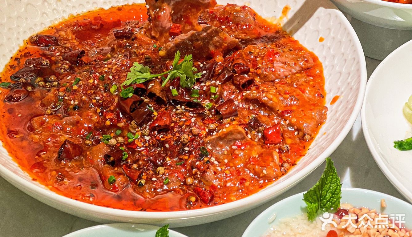 🦚满满的蒂芙尼蓝的孔雀川菜也太浪漫了