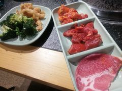 -釜御山海鲜烤肉火锅自助(新城市中心店)