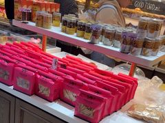-TOUCH泰奇(奉贤宝龙城市广场店)