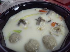 -红鼎豆捞·非遗鲍皇汤火锅(宝丰路店)