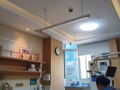 -上海仁爱医院口腔科 · 种植