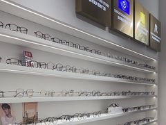 -美式眼镜·授权蔡司.依视路.尼康.豪雅.明月(南翔印象城店)