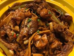 -多嘴超级肉蟹煲(欧亚卖场店)