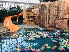 -中家鑫园温泉酒店鑫悦汤泉