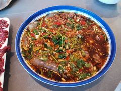 -官塘陈记鱼生·潮汕砂锅粥·牛肉火锅(潮枫路总店)