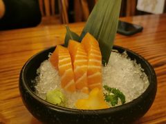 三文鱼刺身-坂吉屋·居酒屋深夜食堂(龙湖店)