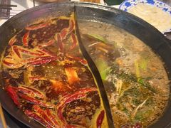 -巴卤社老火锅(财富店)